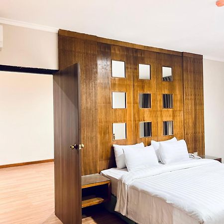 Royal Asia Hotel Palembang Ngoại thất bức ảnh