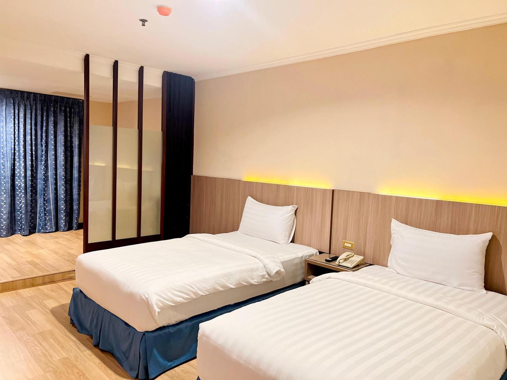 Royal Asia Hotel Palembang Ngoại thất bức ảnh