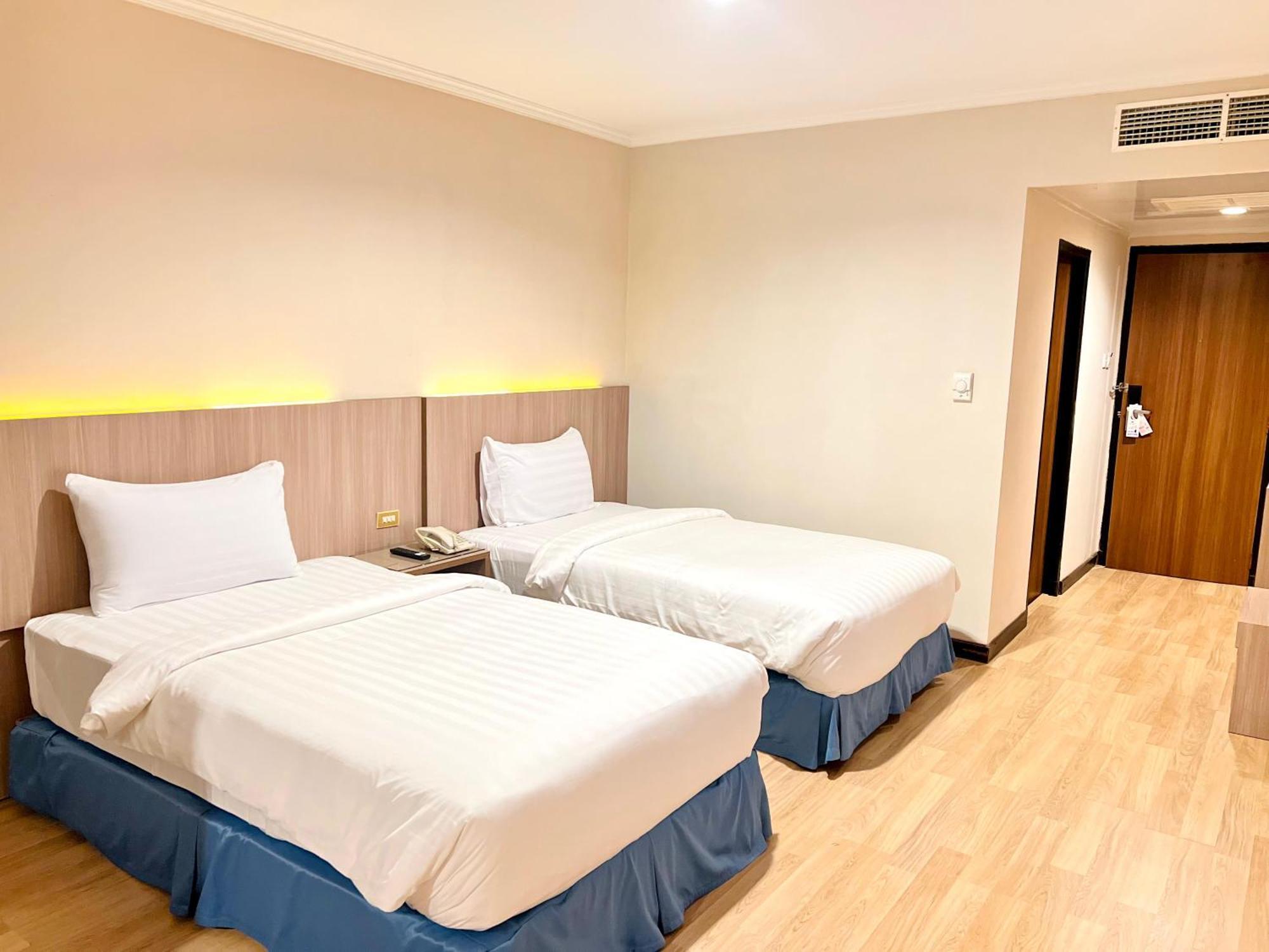 Royal Asia Hotel Palembang Ngoại thất bức ảnh