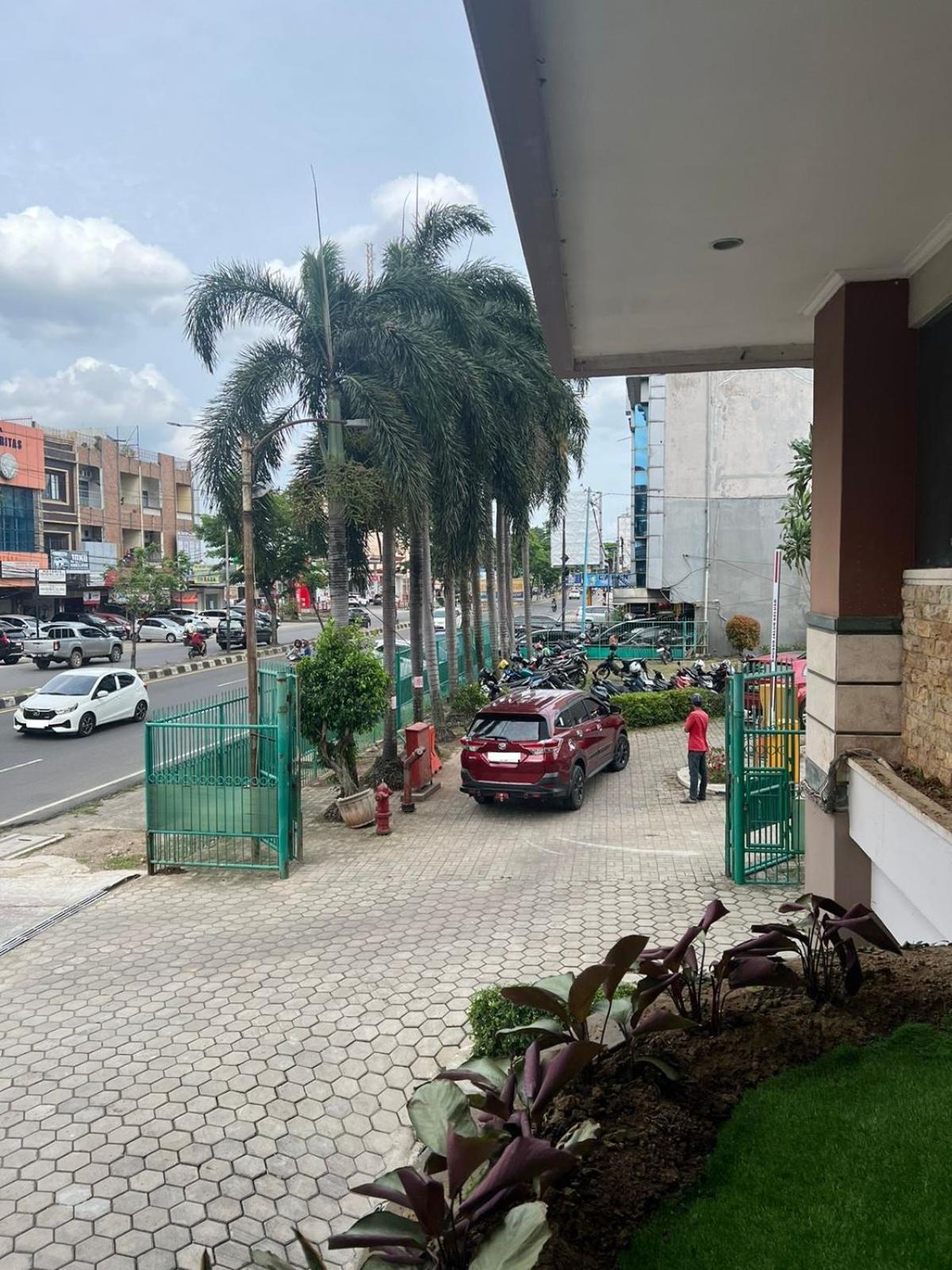Royal Asia Hotel Palembang Ngoại thất bức ảnh