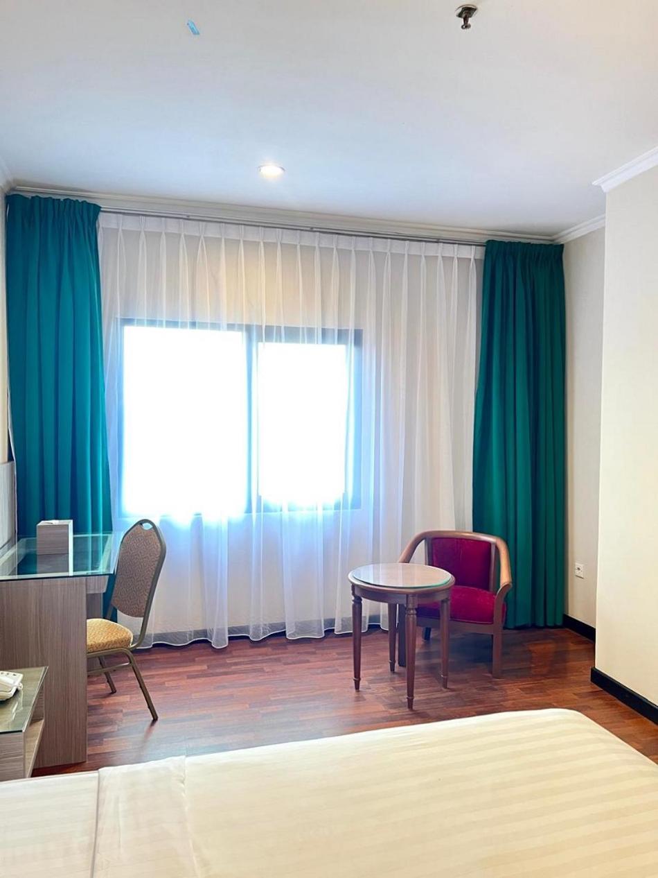 Royal Asia Hotel Palembang Ngoại thất bức ảnh