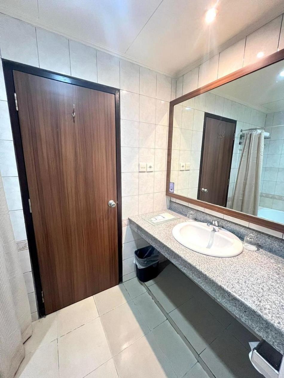 Royal Asia Hotel Palembang Ngoại thất bức ảnh