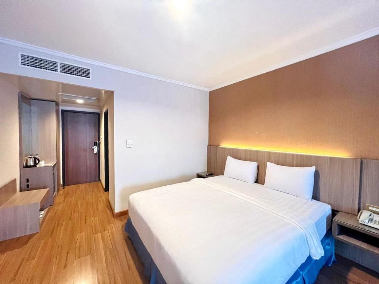 Royal Asia Hotel Palembang Ngoại thất bức ảnh